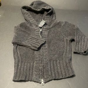 Sweater with hoody